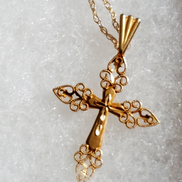 14K Cross Gold Pendant Necklace - Picture 1 of 7